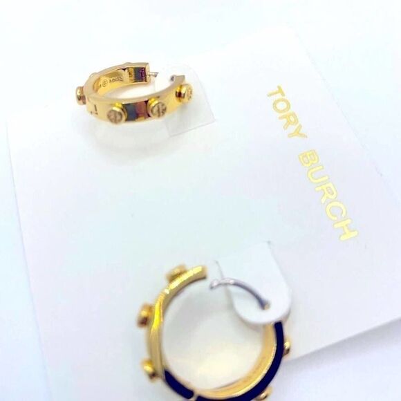 New Tory Burch Gold Logo Small Raised Huggie Hoop Earrings - Picture 3 of 6